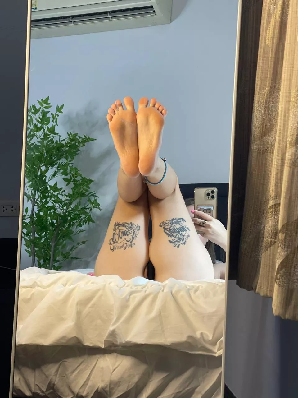 This pussy cant wait for so long . Would u help me with it