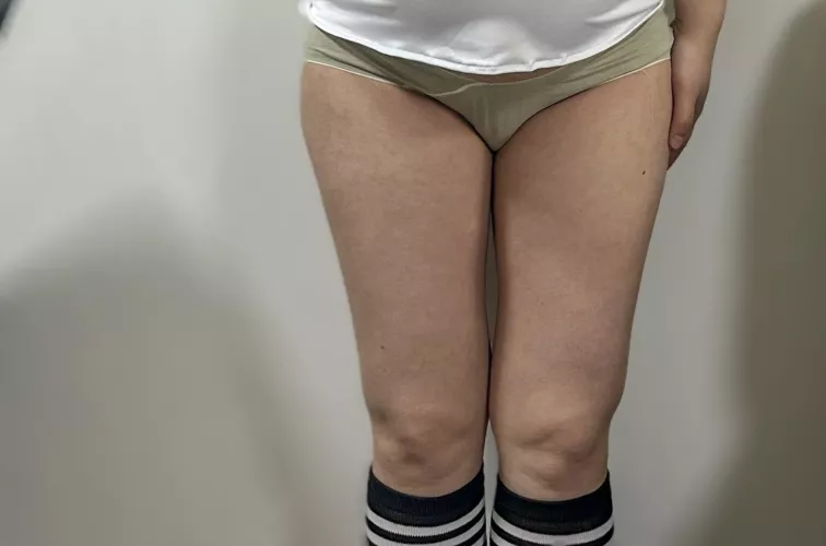 Uniform socks on [F]