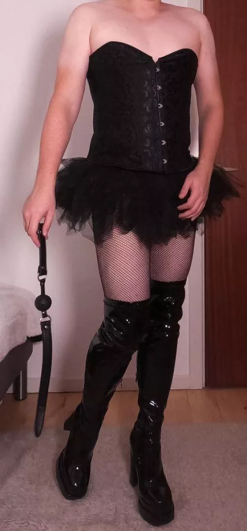 What are you wearing this weekend?