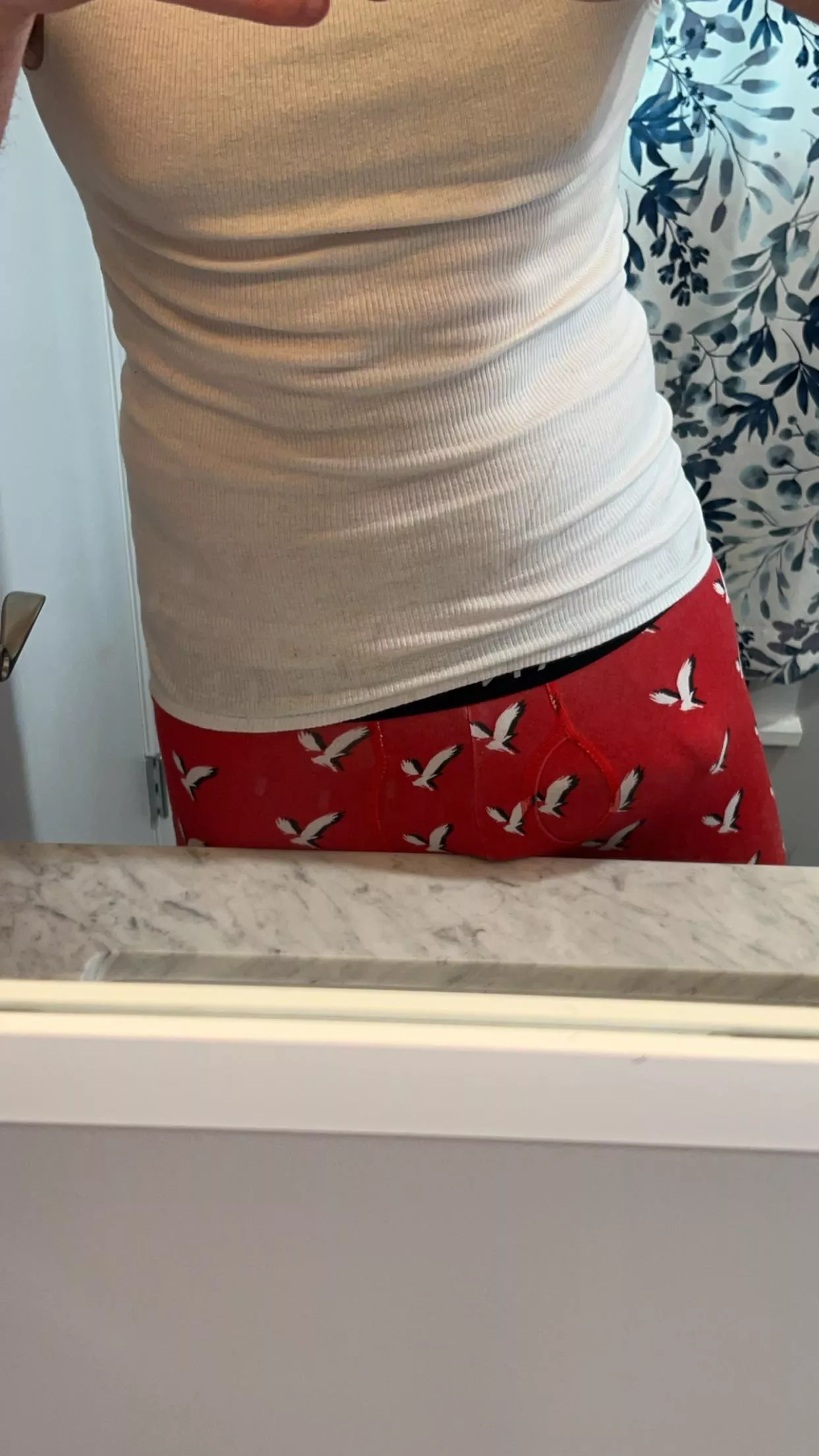 What do you think of my red bulge?
