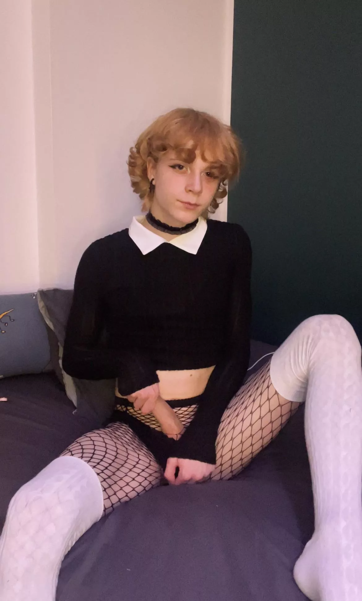 Wyd if you cstch me in your room like this?