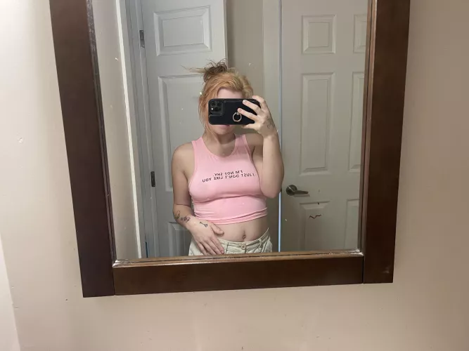 15 weeks pregnant and oh can’t stop touching my self wanna see? Would you touch me too