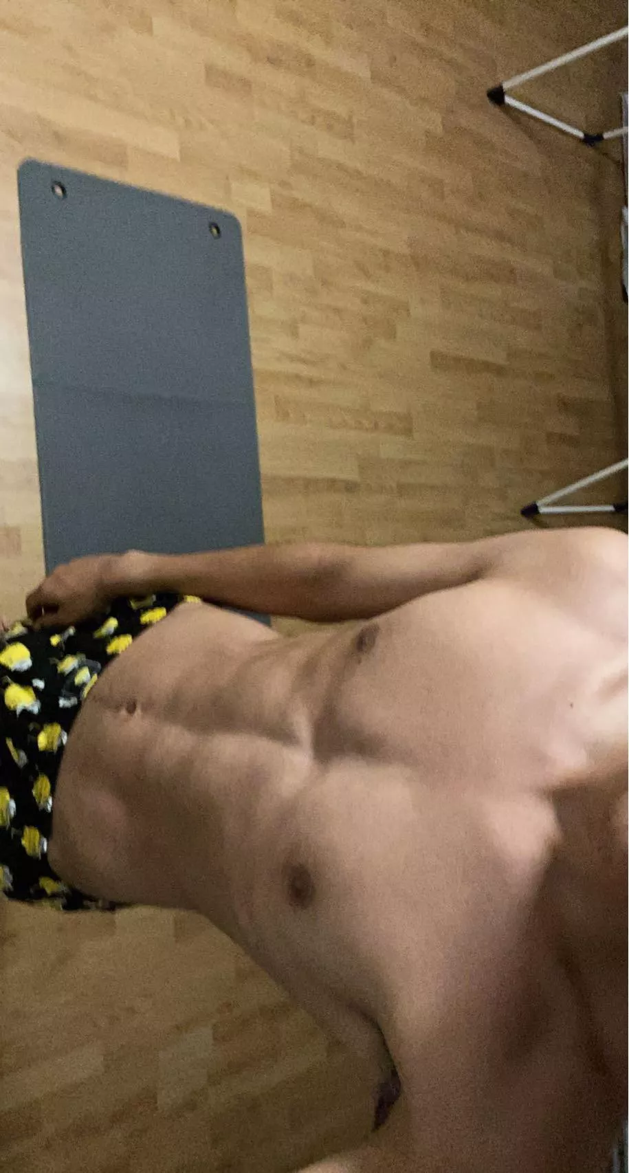 [18]m the Netherlands Rotterdam. Straight. Looking for a long term sex/sexting partner. Hope i can finally find some real people.