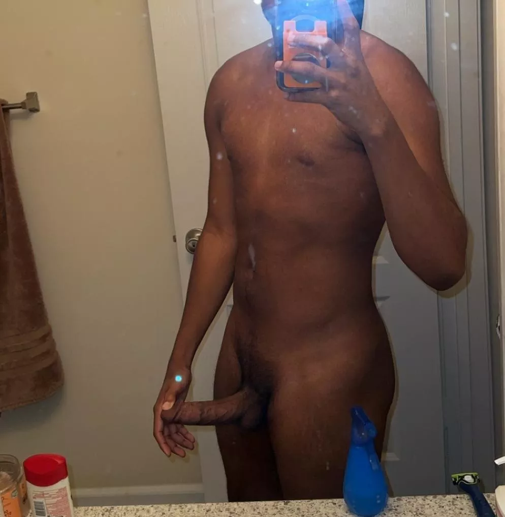 21 m usa hung bbc hmu freaky and hairy bottoms @jmj.lyons