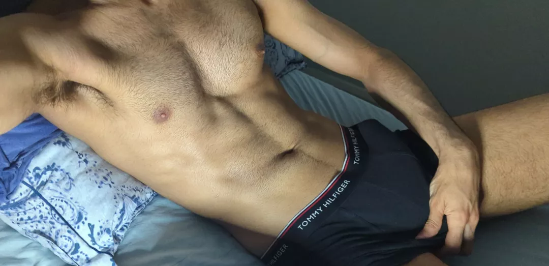 25 UK hung for hot or hung guys - brownguyuk