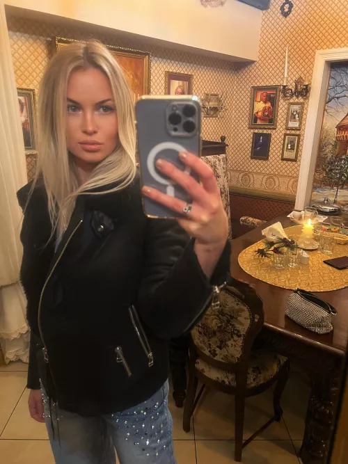 38 y.o me ... single....Trying new authentic cousin.....