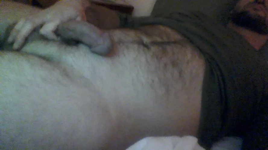 38m. 6'4'' chubby muscle and bi :)