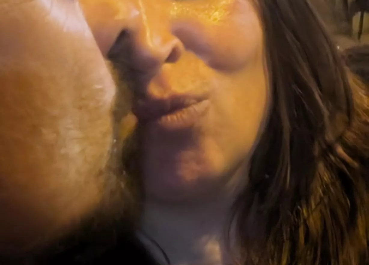 Did you say we both could suck it 💋💋