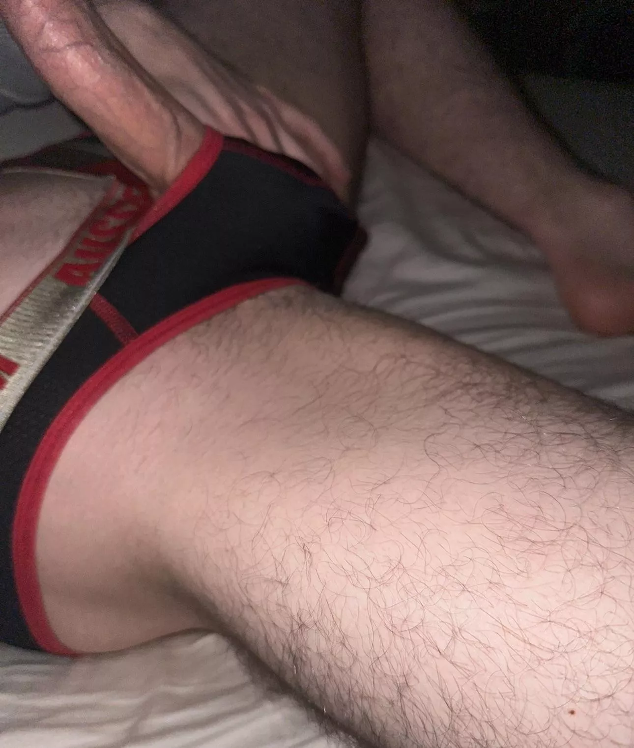 Evancthomas22 - 23 uk - gf out of town looking for hot guys to have fun with