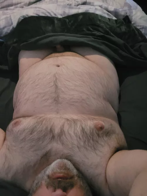 Happy Saturday!! Would you like to join me in bed?