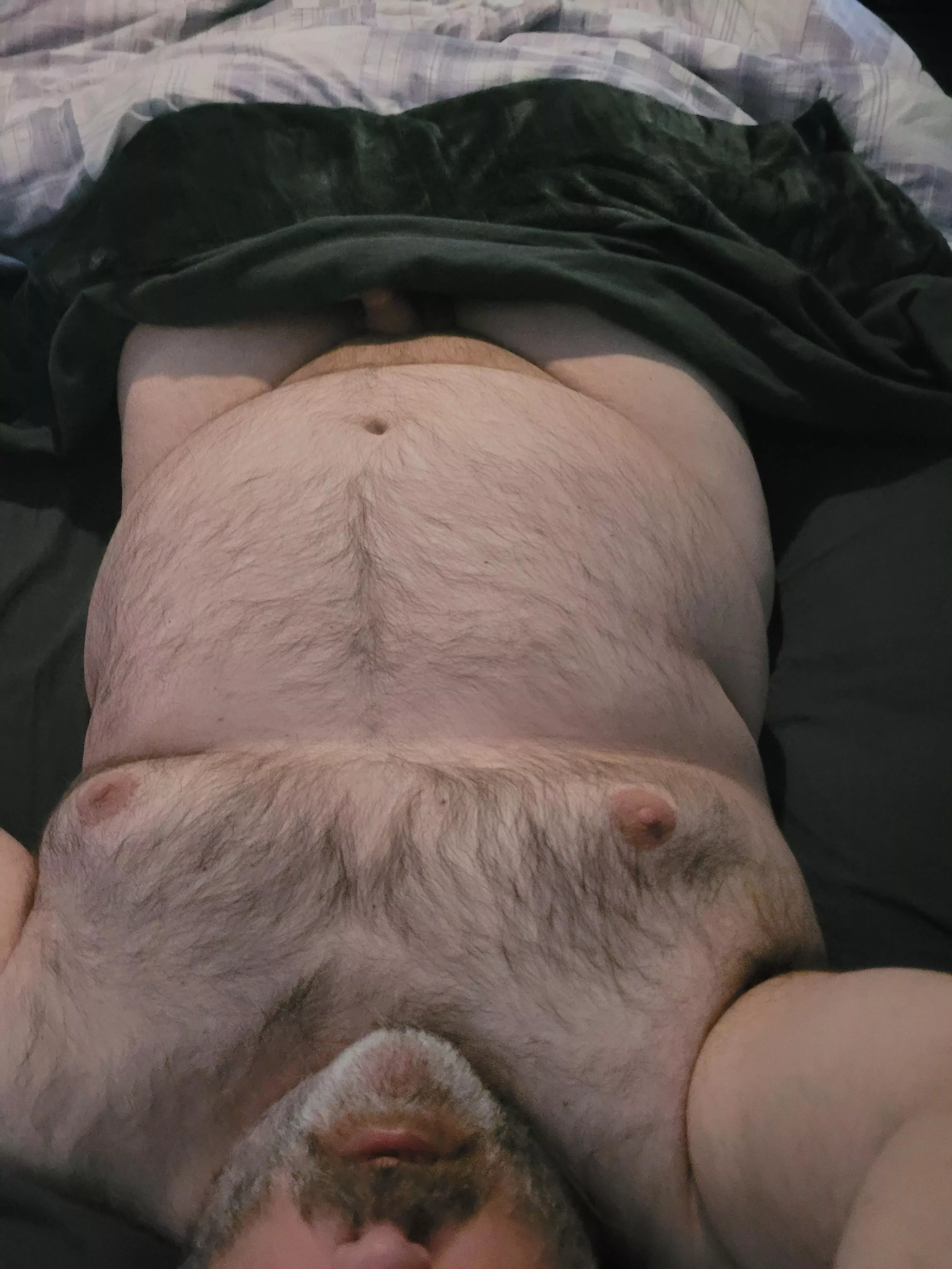 Happy Saturday!! Would you like to join me in bed?