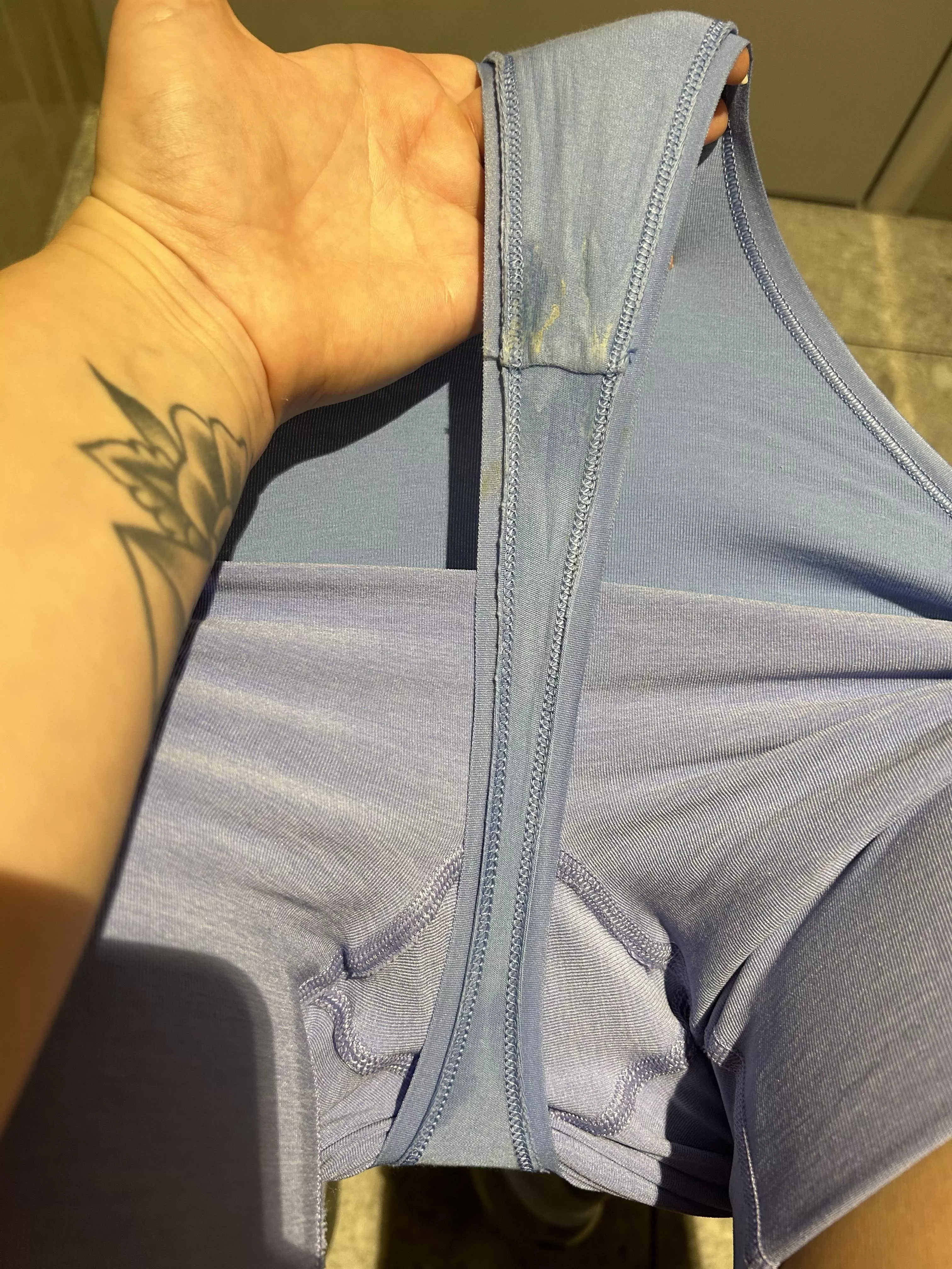 I’m at the gym doing cardio and this is my second day in a row wearing this thong :)