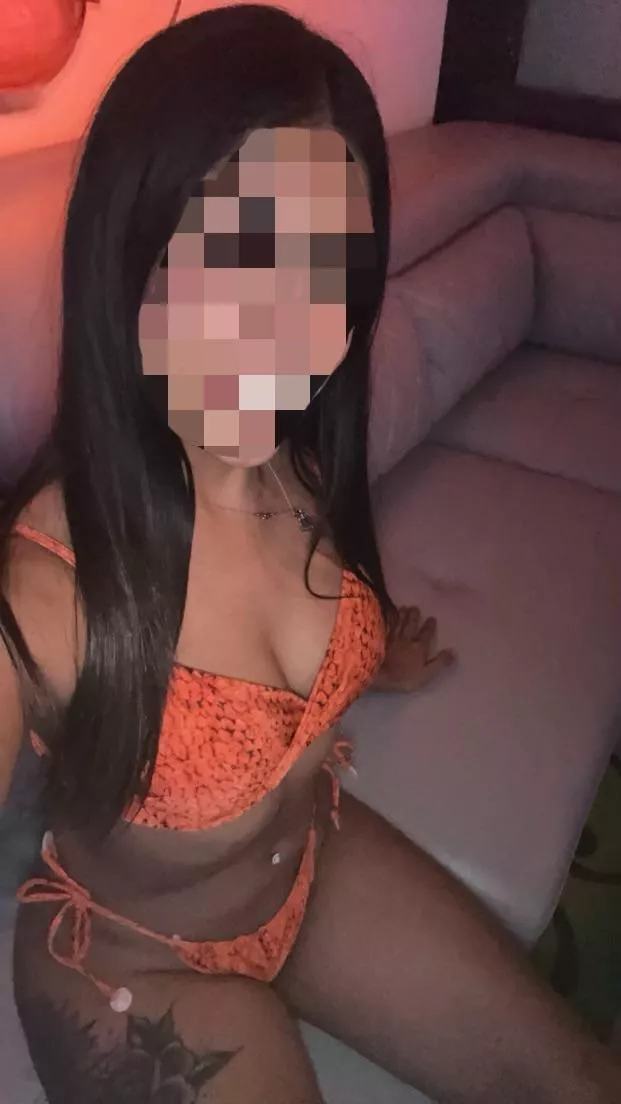 It was bikini day at work !