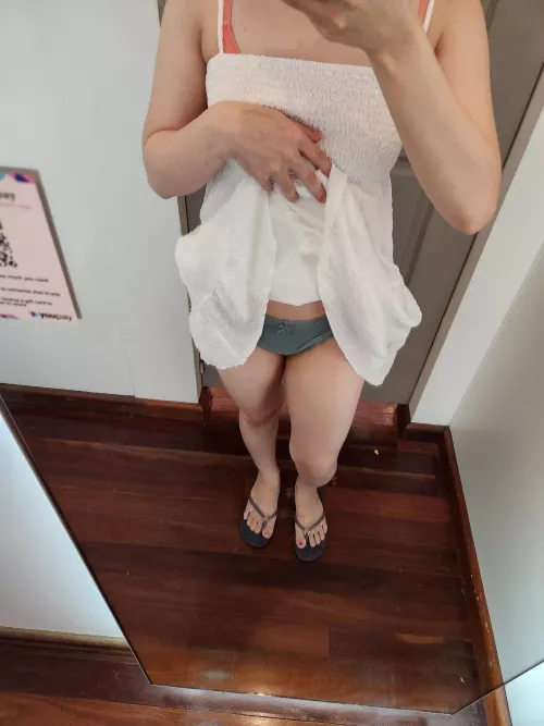 Ive always thought i looked good covered in white