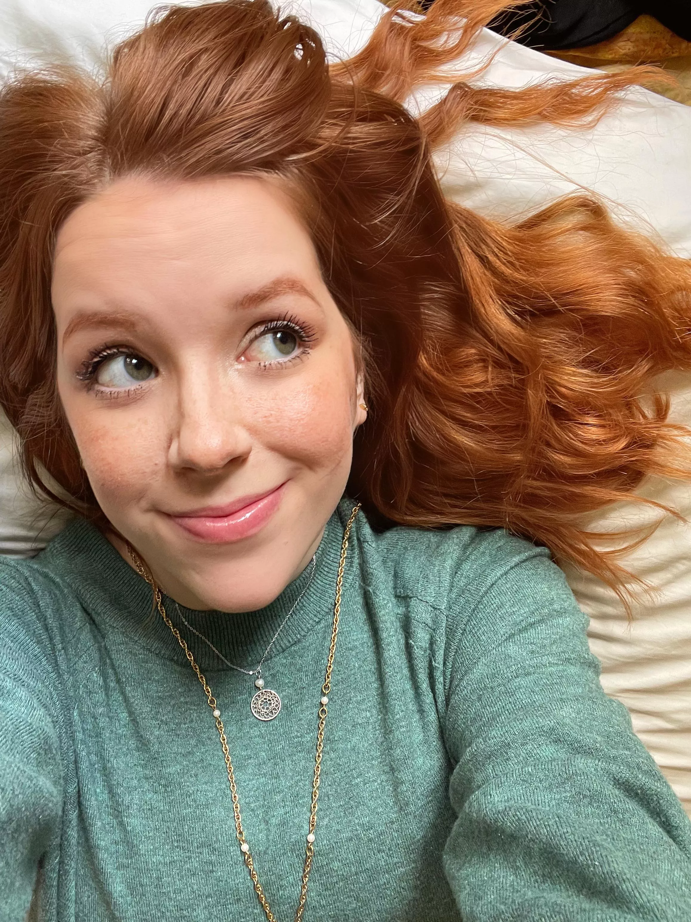 Just lying here thinking… 💕 [F]