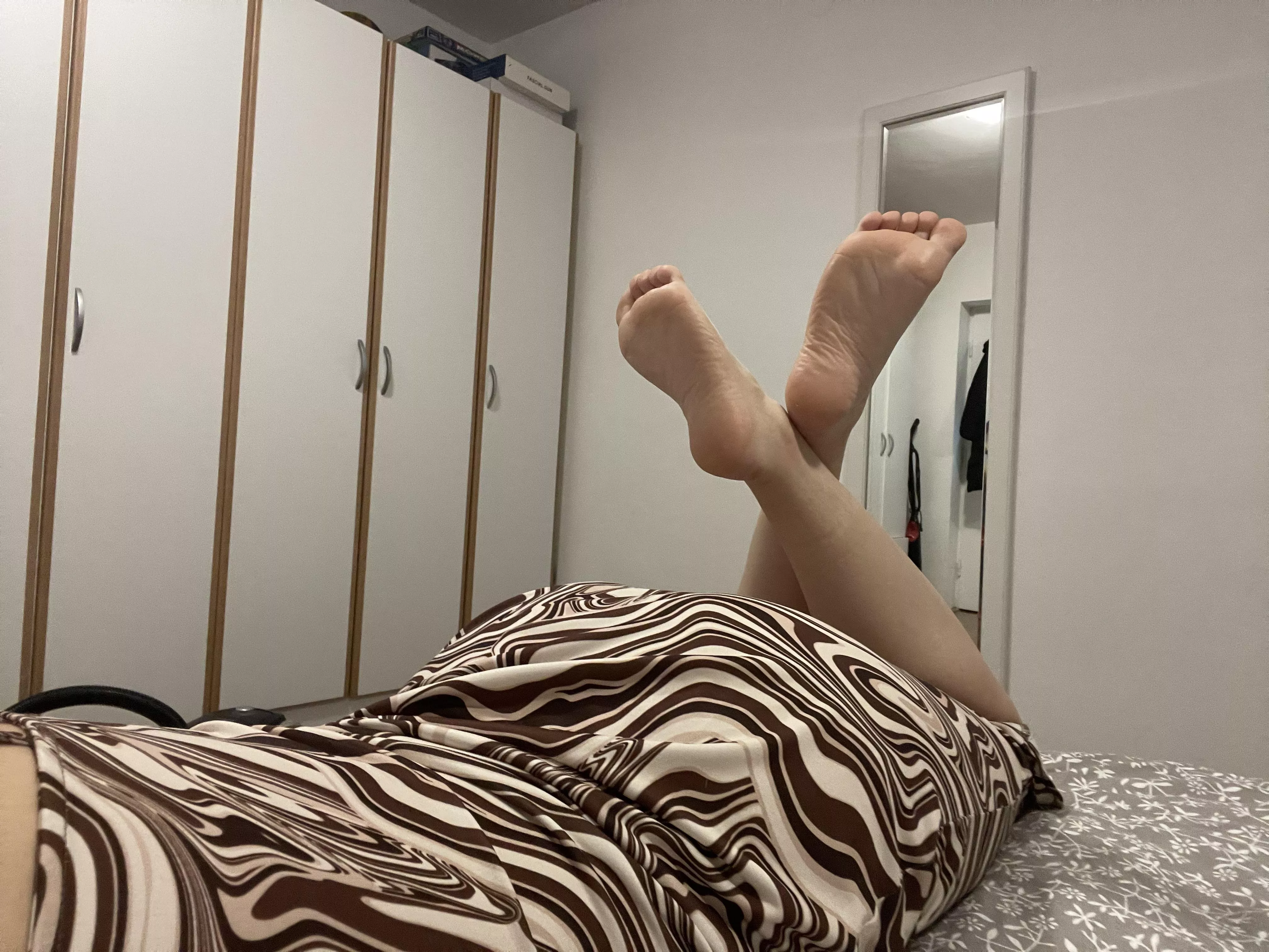 Just wanted to show you my soles, so you like them?