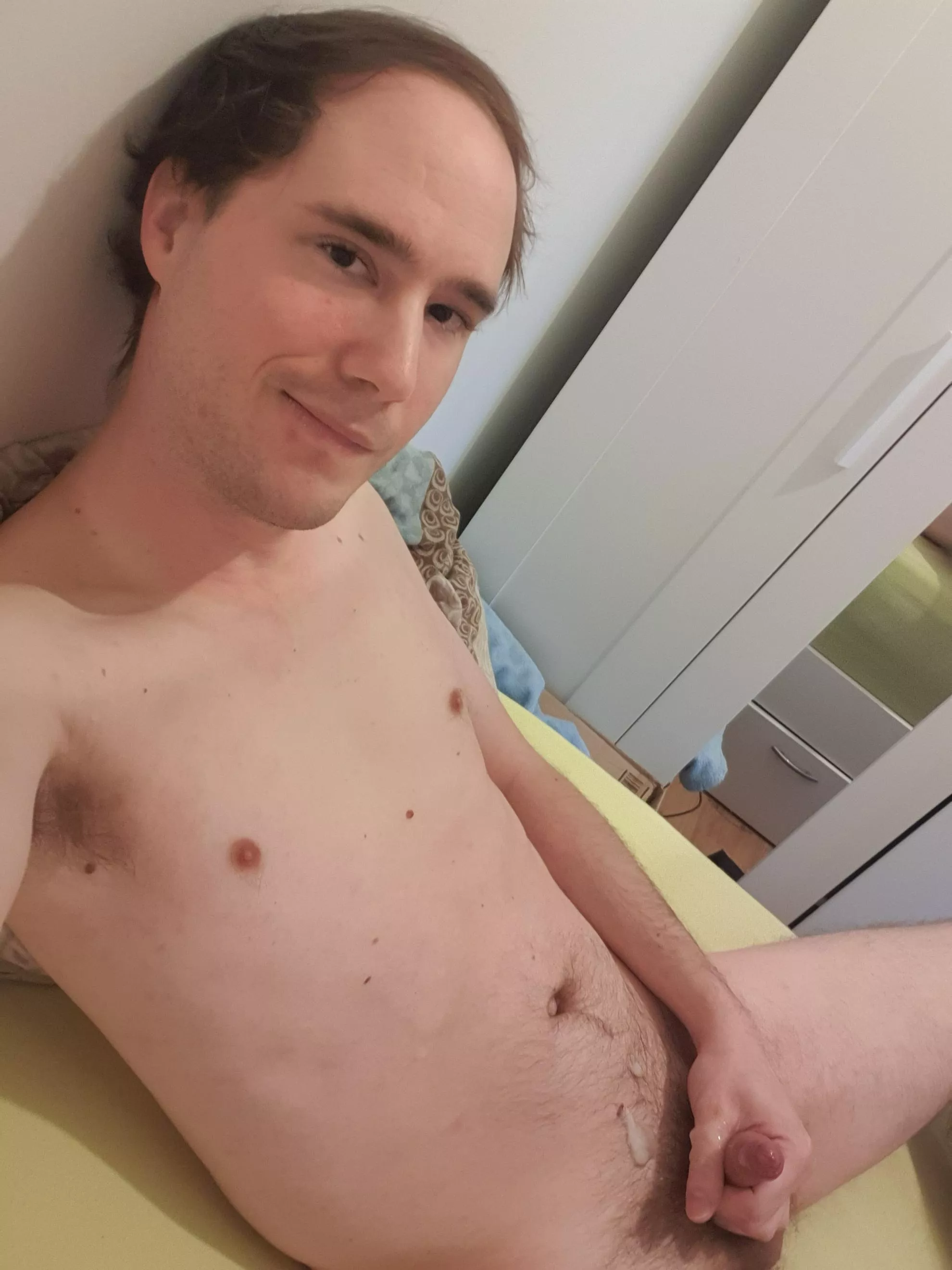 Nice wank and cum on bed