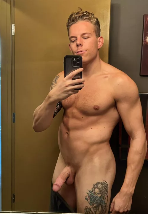 Not as cut anymore, but my 🍆 still is