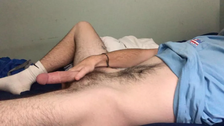 The first time i sucked dick was at frat party freshman year. Now i can’t stop thinking about it.