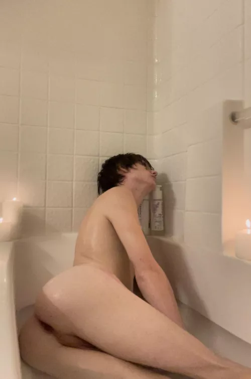 wanna be wet with this poundable boypussy?