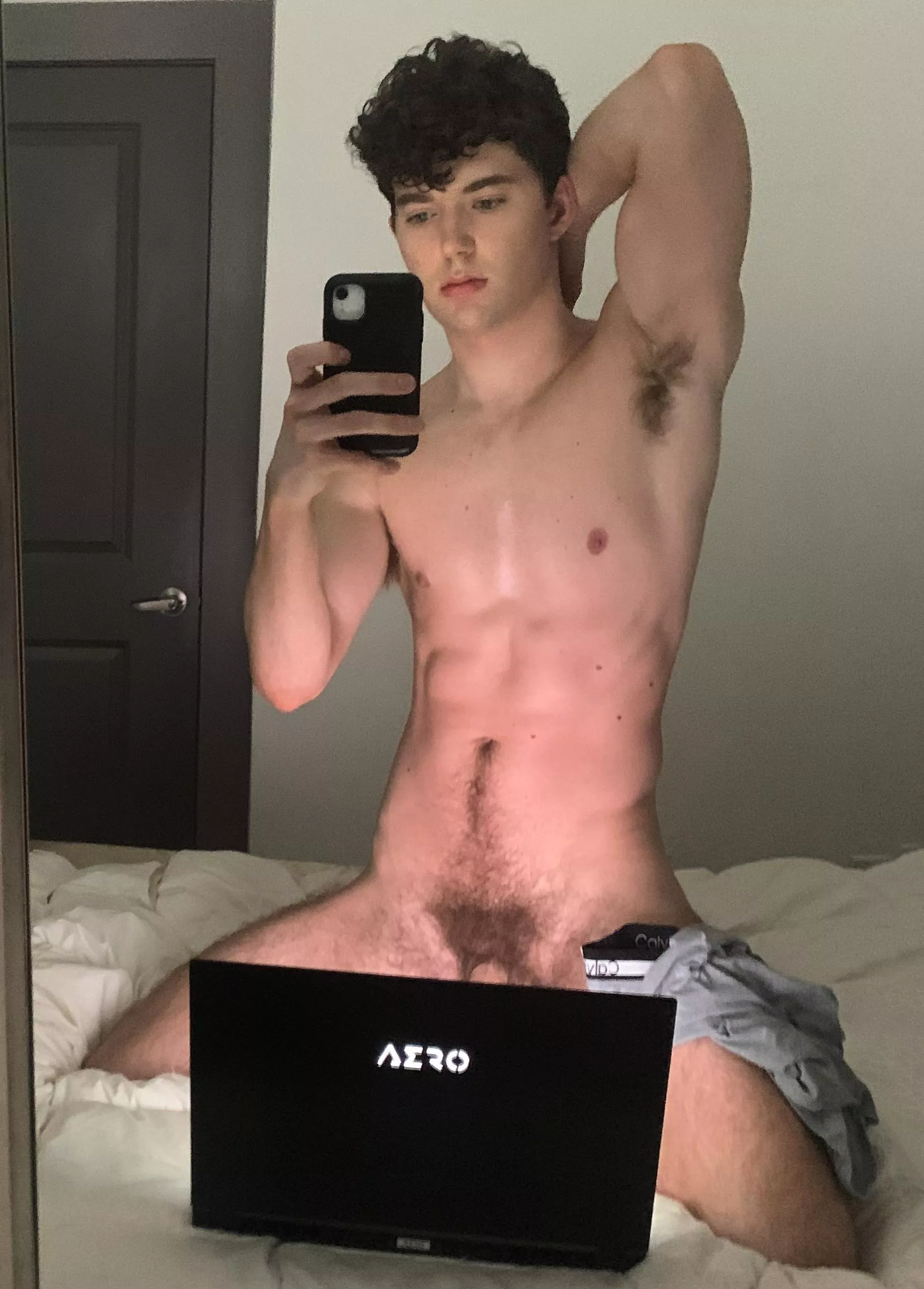 Would u worship my pits or bush?