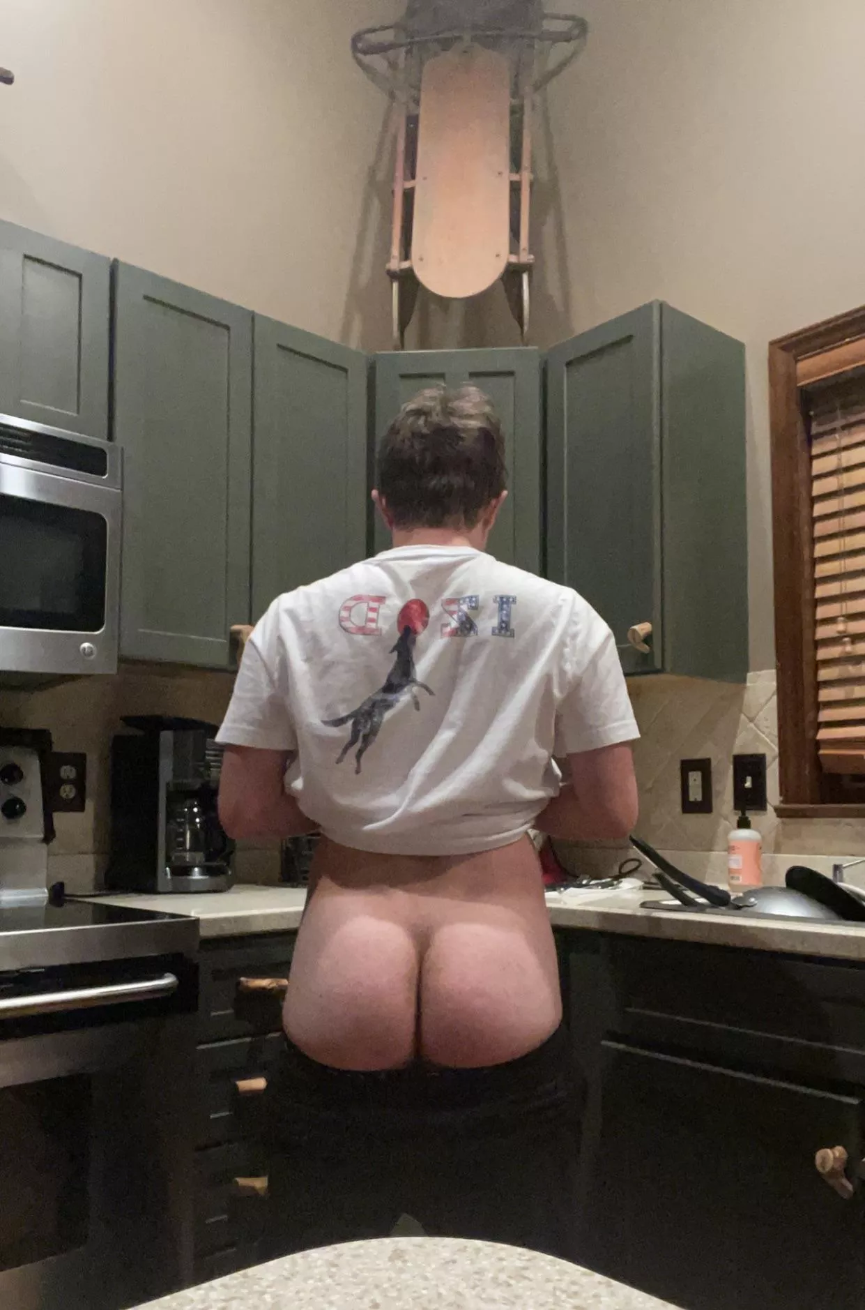 26 jlaw_0097 who wants to cook with me ;)