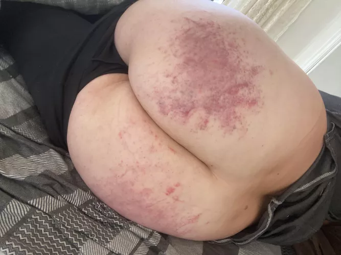 28yo French F, My 1st time trying impact with a sadistic dom