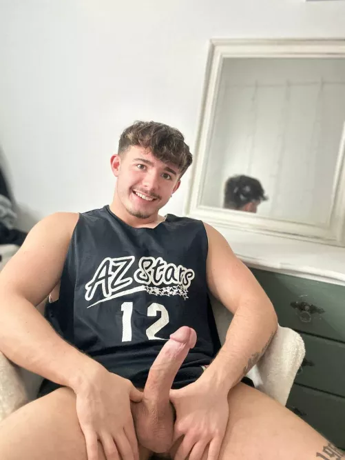 Are you brave enough to let me go balls deep? 😈?