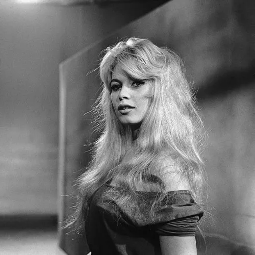Brigitte Bardot (1957)