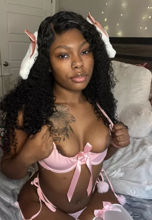 Christmas is almost here i want big cock between my tits