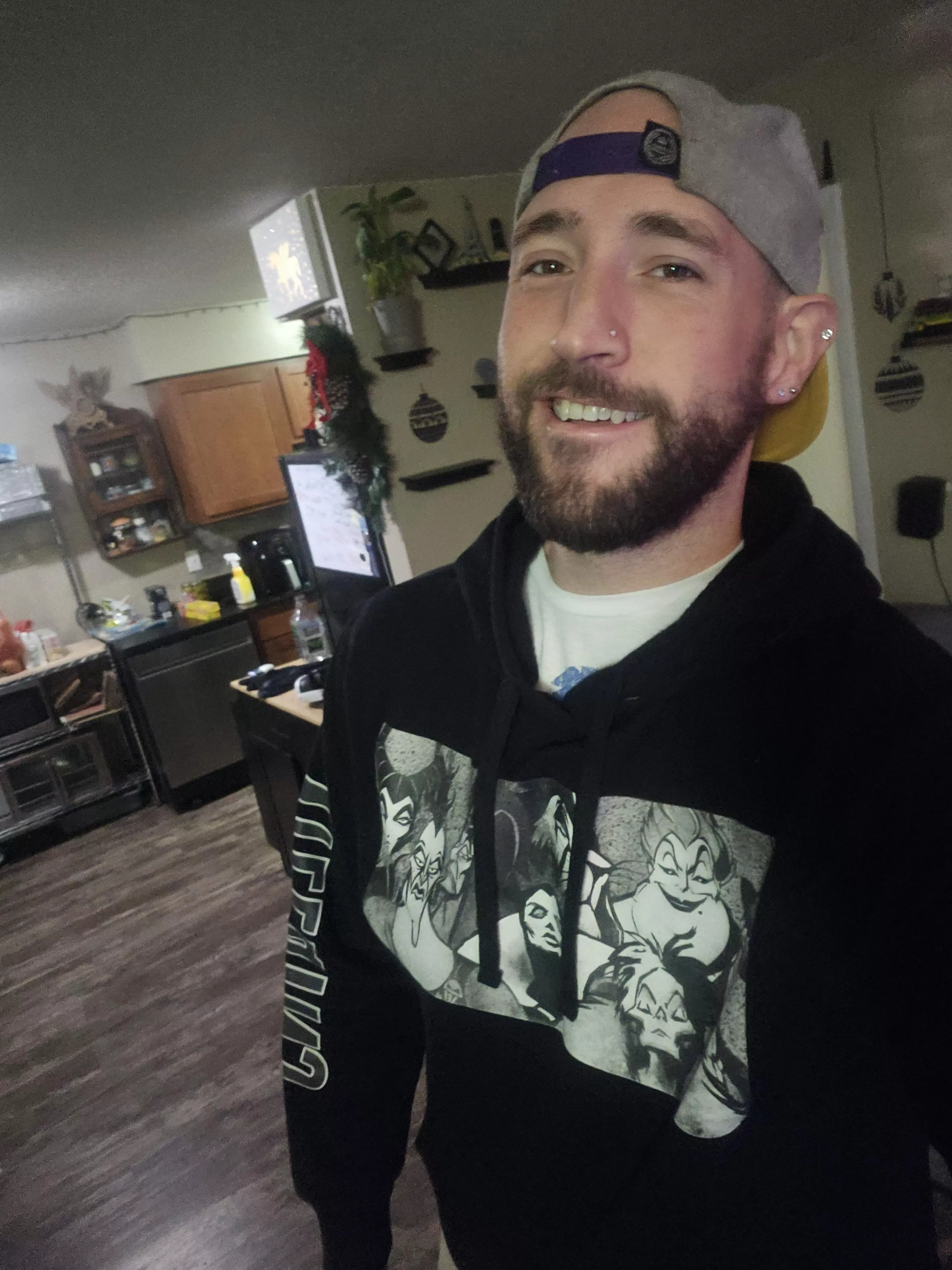 Hey! Happy Sunday! You're amazing! Thanks all! Thanks for listening!