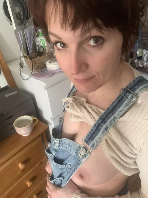 Hi. I’m the mom next door