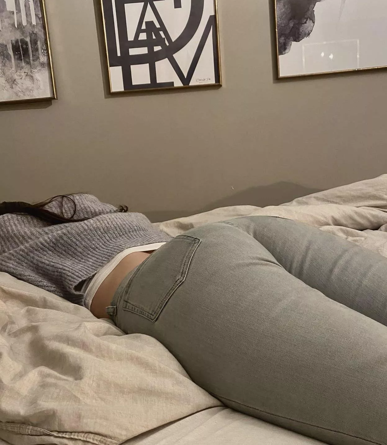 I feel like taking my pants off, should I?😌