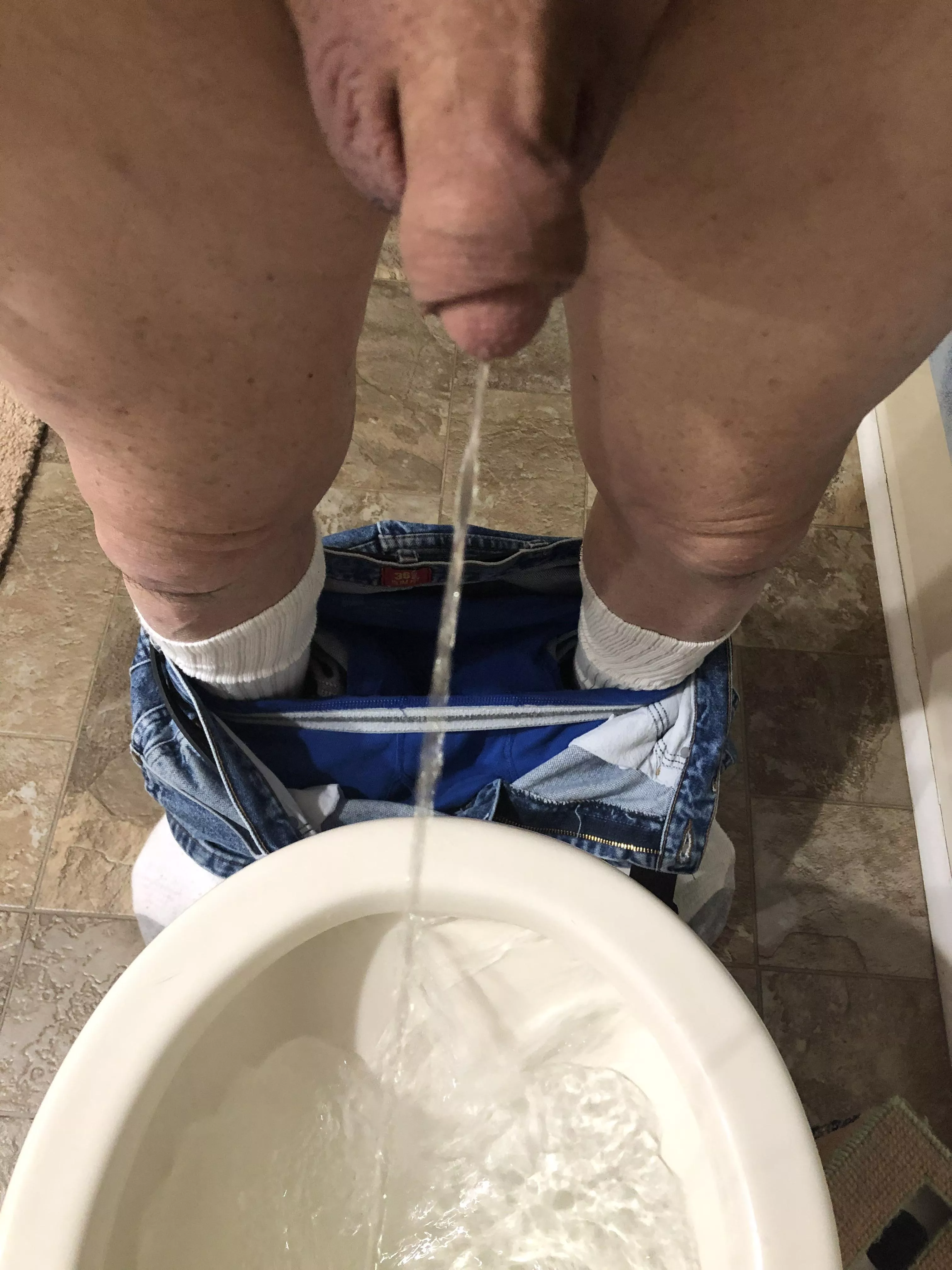 I need a piss slut