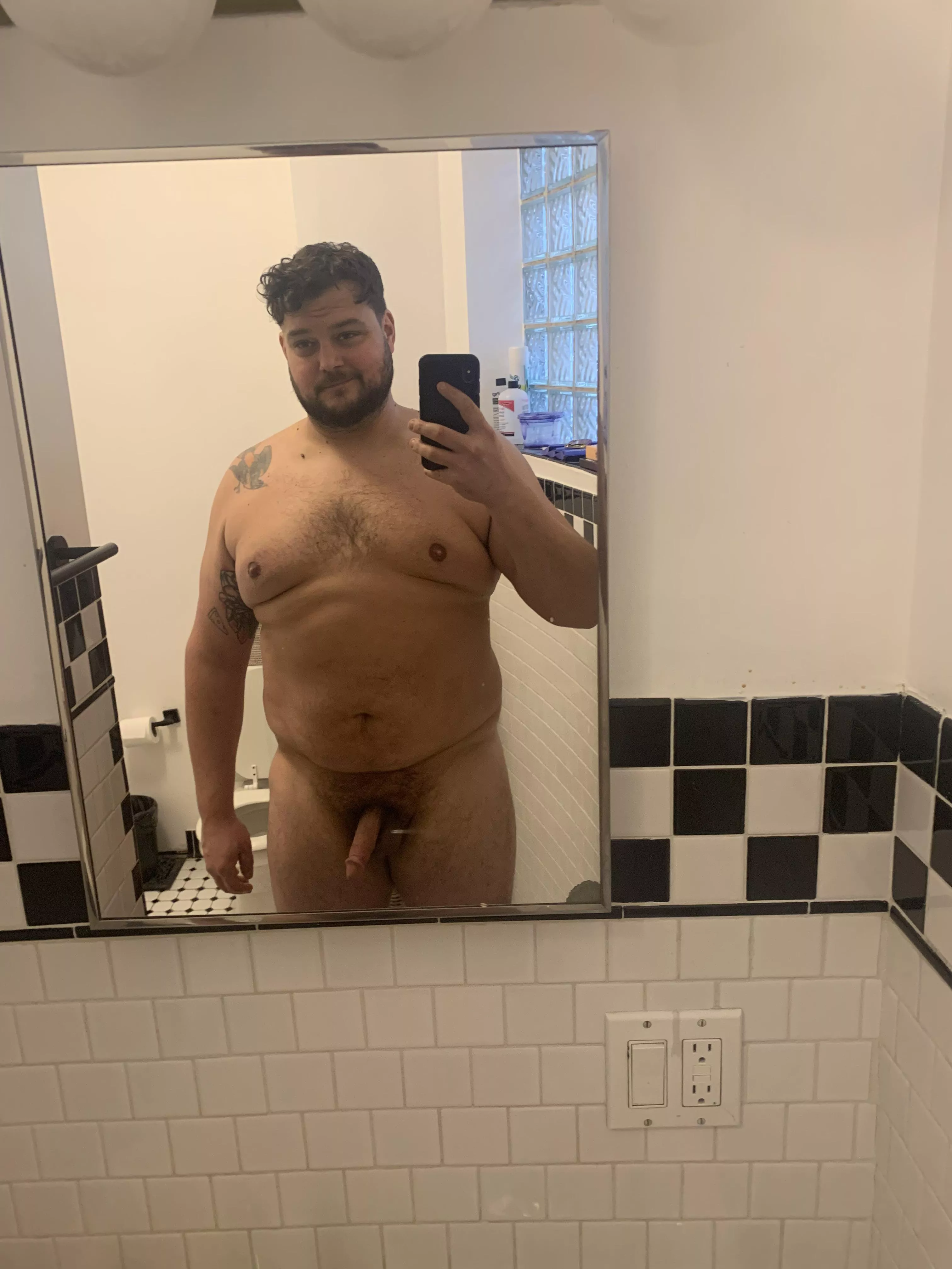 I’ve been told I’m a great cuddler 😘