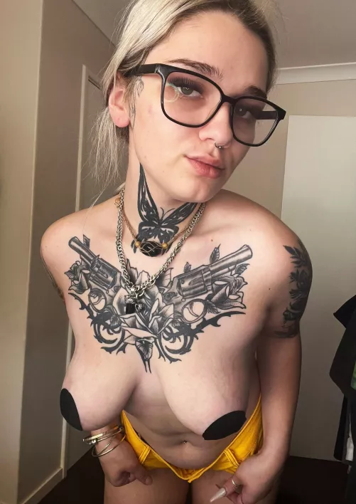 just showing my tattoo and how i look hot