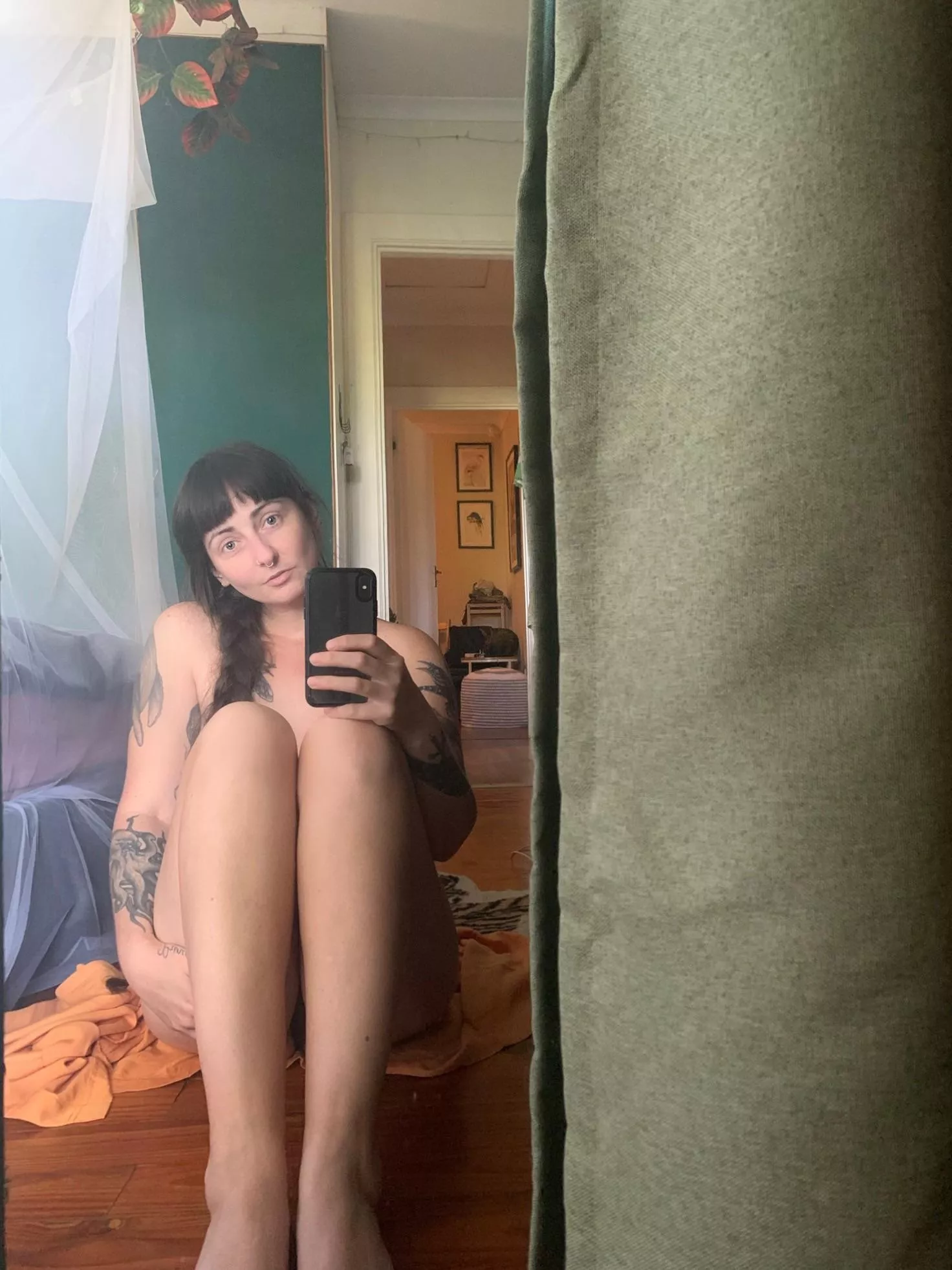 Long legs and loose morals [f]