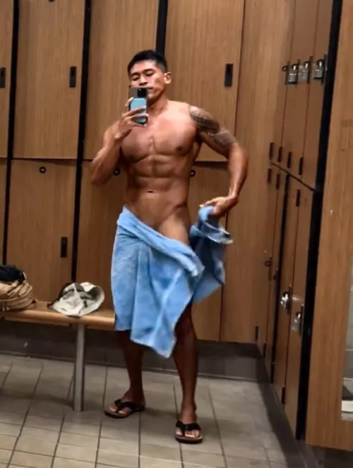 Love me some action in the gym