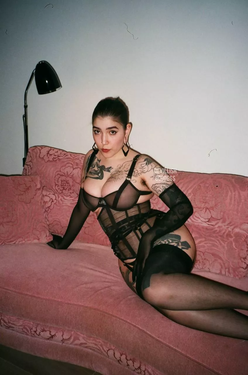 Me in corset trigger your brain so hard