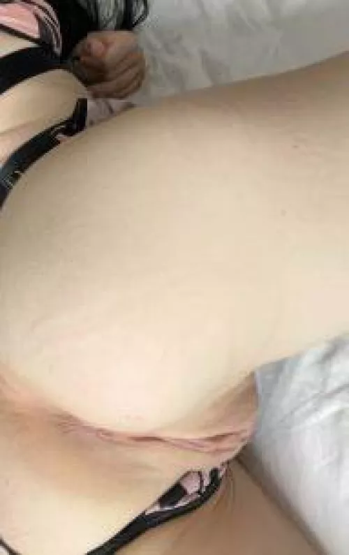 My ass looks extra plump here.