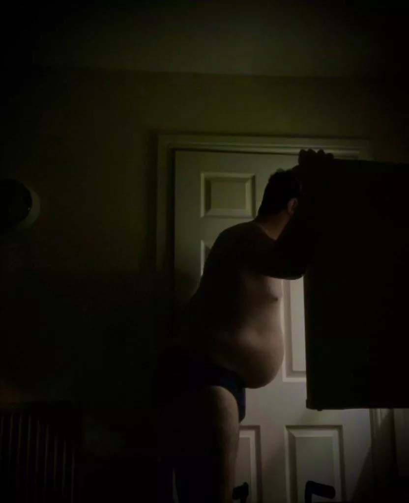 POV: seeing your growing roommate grab another midnight snack 😋😋