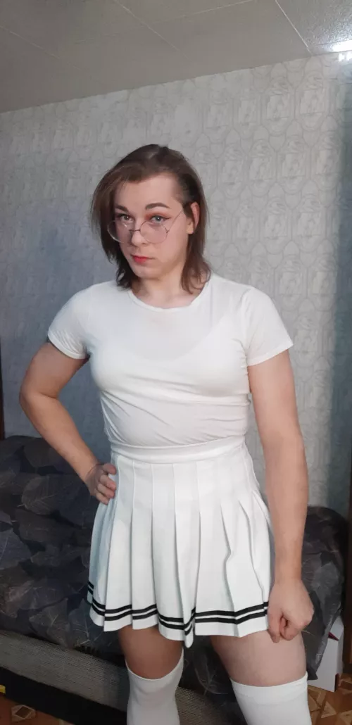 There is so much whiteness outside. So I decided to wear white as snow.