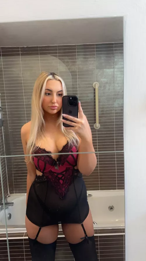 Wanna spend your Saturday night fucking meee