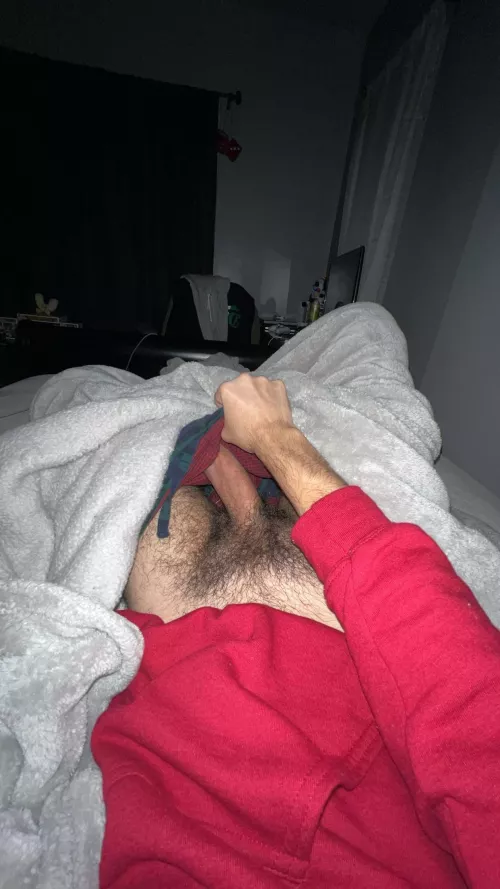 18 horny asf hmu @ ahshector