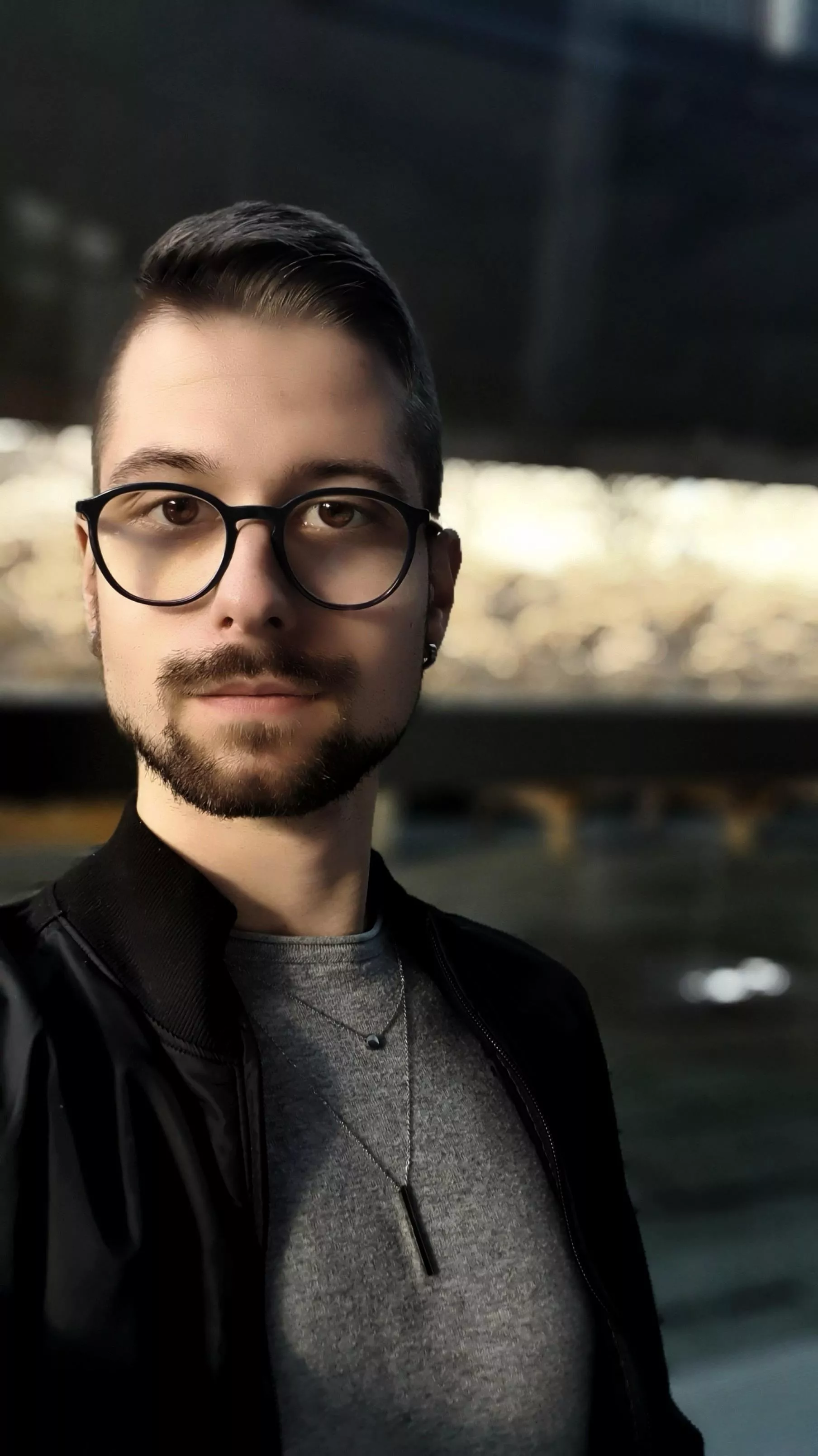 A sophisticated selfie 🤳 DM me