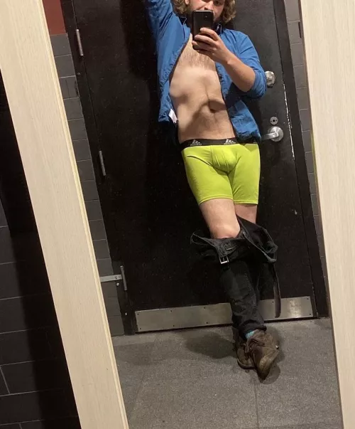 Anyone else just turn into a hoe when they start day drinking?