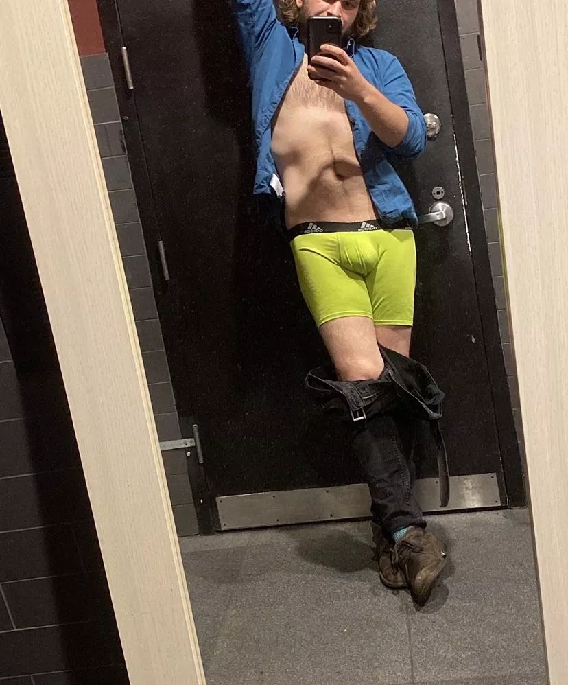 Anyone else just turn into a hoe when they start day drinking?