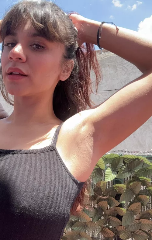 Armpit goosebumps