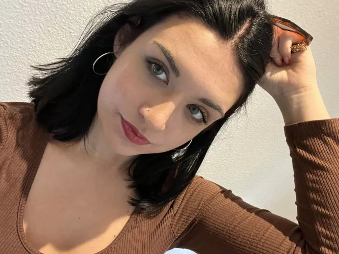 bring my sunglasses just to feel a little bit like summer IUTR