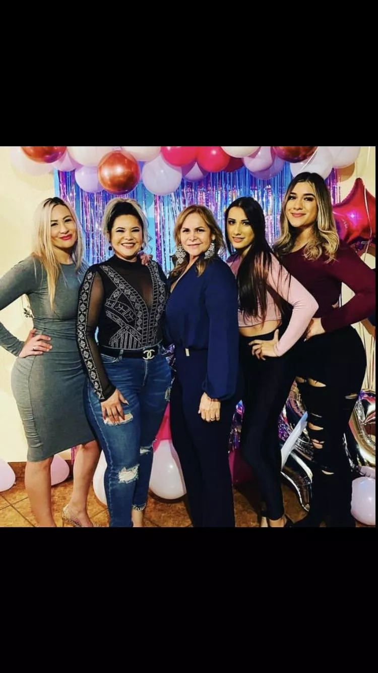 Can y’all rank my Latina fam dm for more